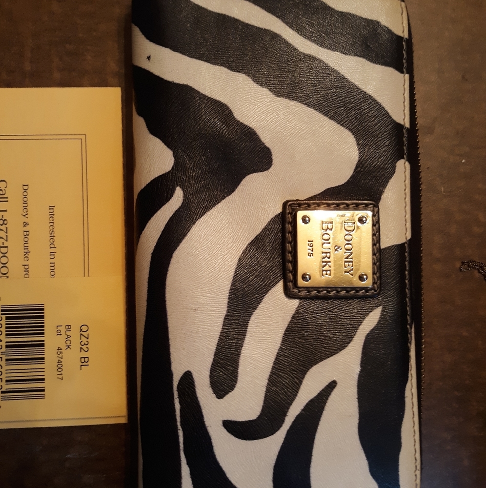 Dooney and Bourke wallet